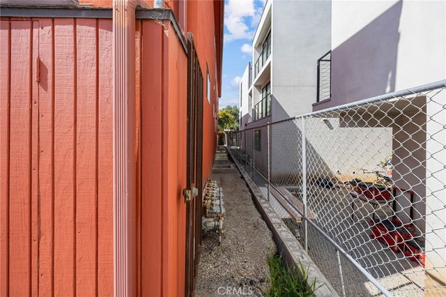 502 Westminster, Venice, CA 90291