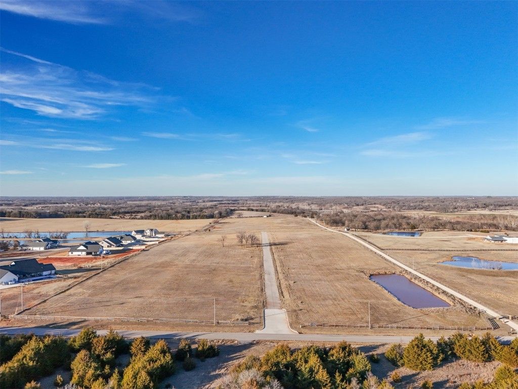 4 Stone River Ranch Drive, Shawnee, OK 74804