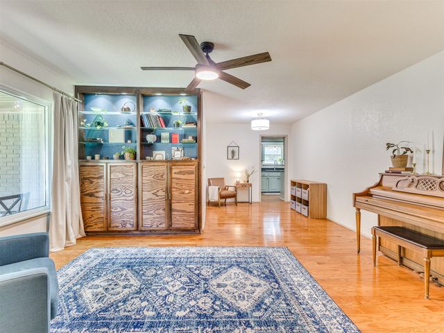 2972 E 76th Street S, Tulsa, OK 74136