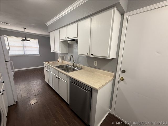 706 W Bushyhead, Nowata, OK 74048