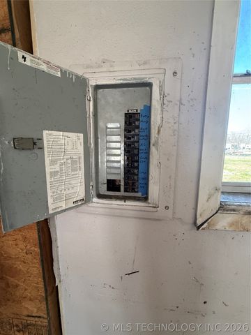 706 W Bushyhead, Nowata, OK 74048