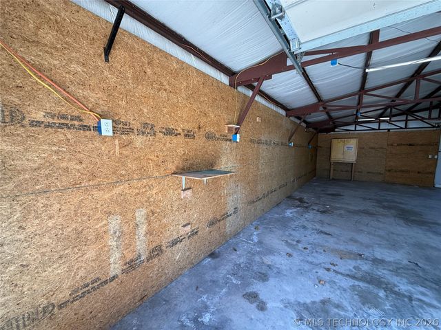 706 W Bushyhead, Nowata, OK 74048