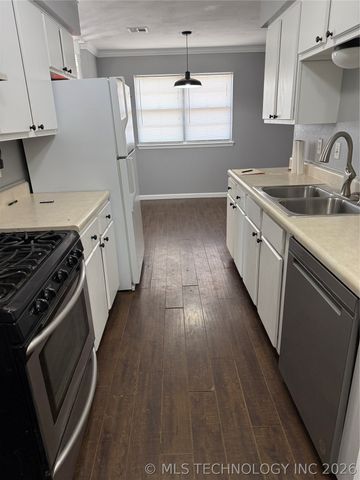 706 W Bushyhead, Nowata, OK 74048