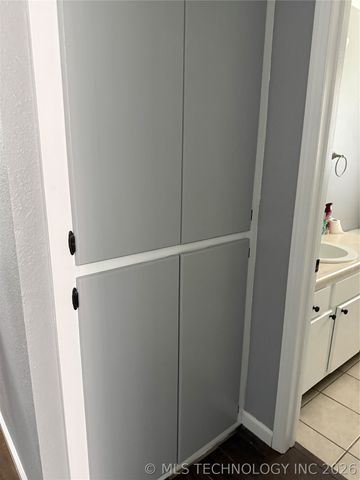 706 W Bushyhead, Nowata, OK 74048