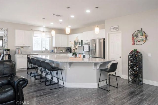 862 Corisante Court, Perris, CA 92571