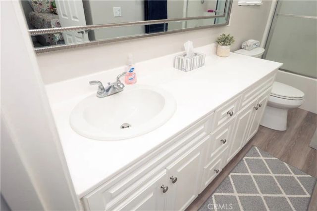 862 Corisante Court, Perris, CA 92571
