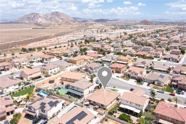 862 Corisante Court, Perris, CA 92571