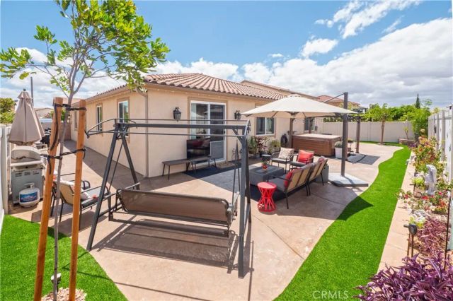 862 Corisante Court, Perris, CA 92571