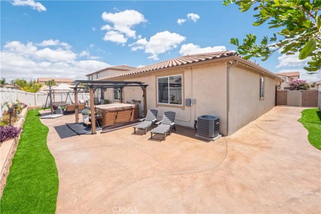 862 Corisante Court, Perris, CA 92571