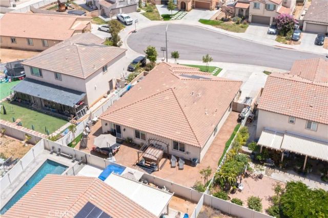 862 Corisante Court, Perris, CA 92571