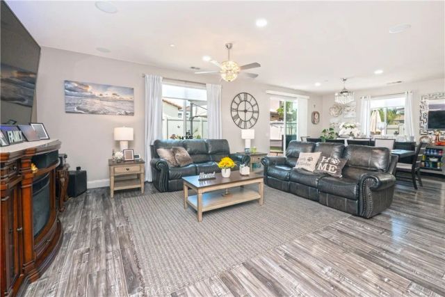 862 Corisante Court, Perris, CA 92571