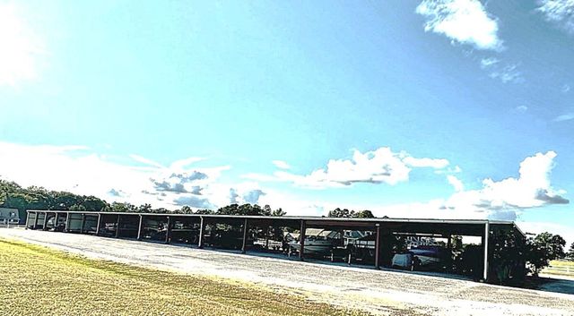 19 PEARL PKY, Iuka, MS 38852