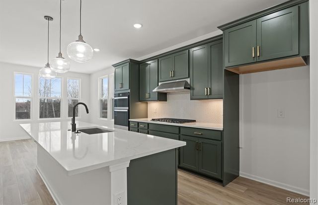 42900 Atwood Avenue, Novi, MI 48375