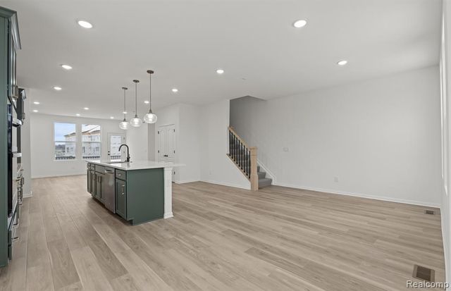 42900 Atwood Avenue, Novi, MI 48375