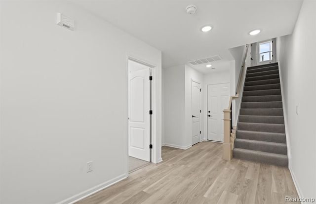 42900 Atwood Avenue, Novi, MI 48375