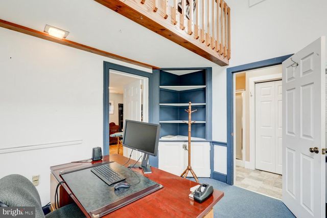 15 N CUSTER AVE, New Holland, PA 17557
