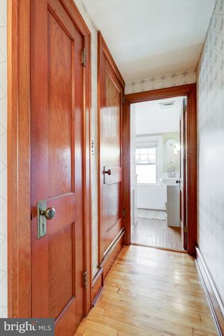 15 N CUSTER AVE, New Holland, PA 17557