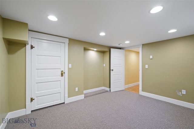 902 S 3rd Avenue, Bozeman, MT 59715