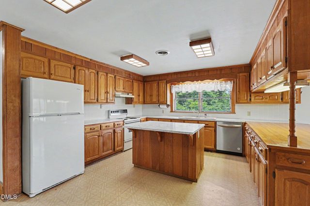 5529 Hollow Hill Road, Liberty, NC 27298