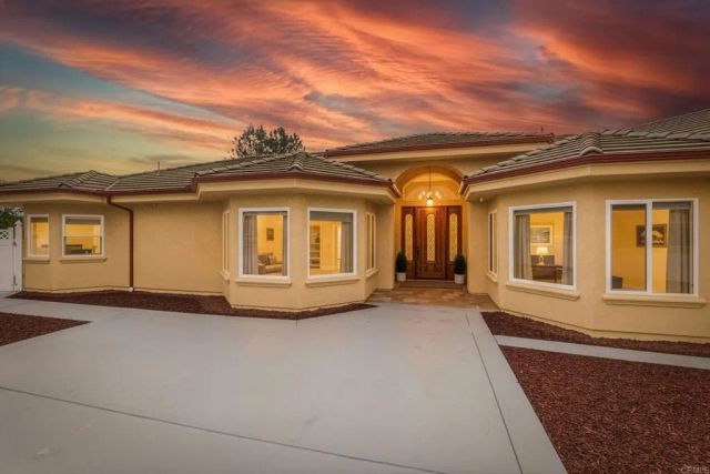 941 Morro Road, Fallbrook, CA 92028