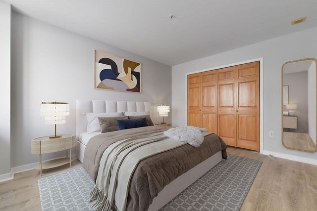 6 Canal Park 605, Cambridge, MA 02141