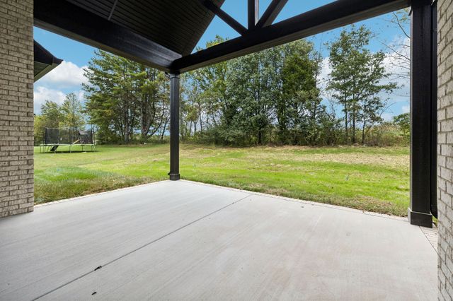 375 Chestnut Oak Avenue, Smithville, TN 37166