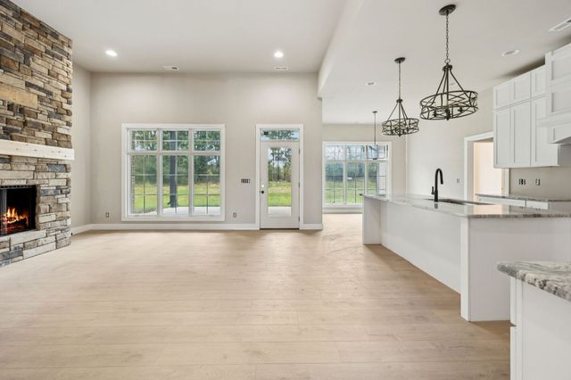 375 Chestnut Oak Avenue, Smithville, TN 37166