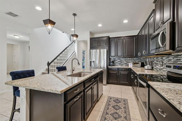 2604 VALLEY SUNSET LANE, Valrico, FL 33594