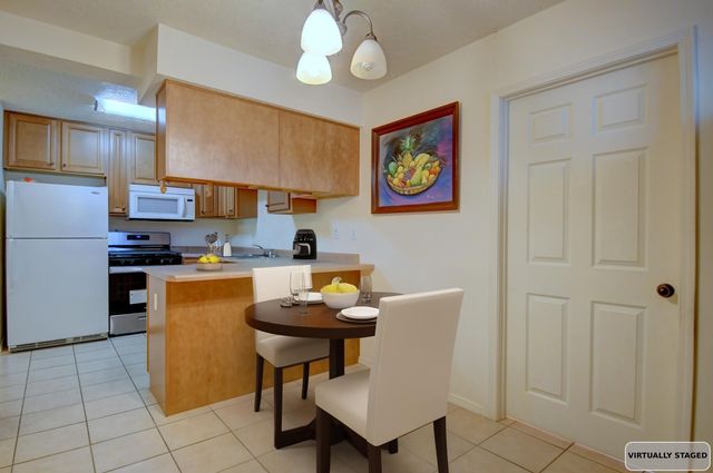 1417 Wheeler Avenue SE, Albuquerque, NM 87106