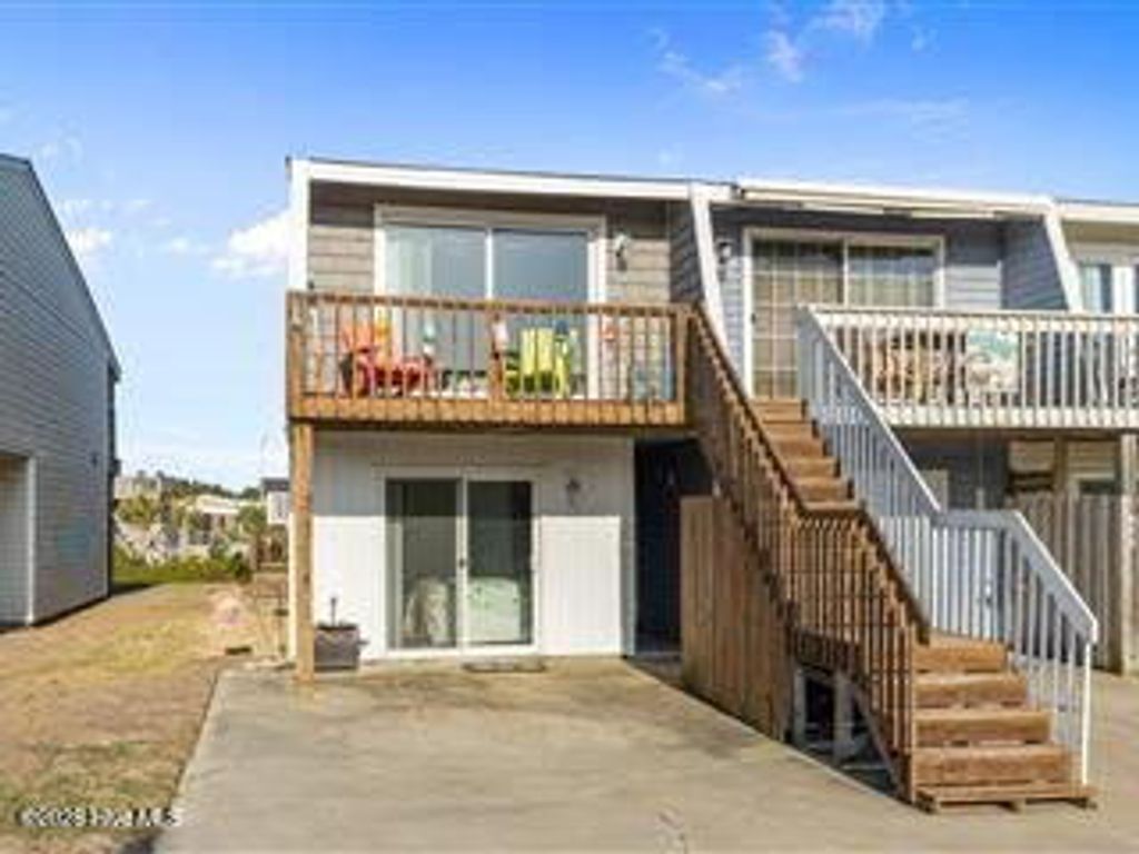 201 Freeman Lane A, Atlantic Beach, NC 28512
