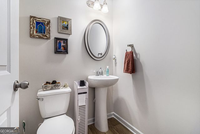 4545 Bishops Lane, Oakwood, GA 30566