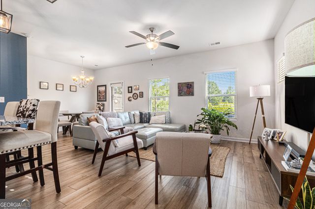 4545 Bishops Lane, Oakwood, GA 30566