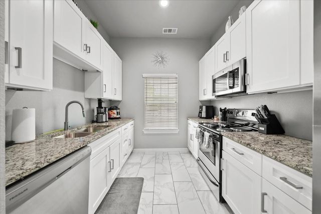 5312 Black Hawk Street, Dallas, TX 75212