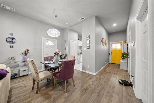 5312 Black Hawk Street, Dallas, TX 75212