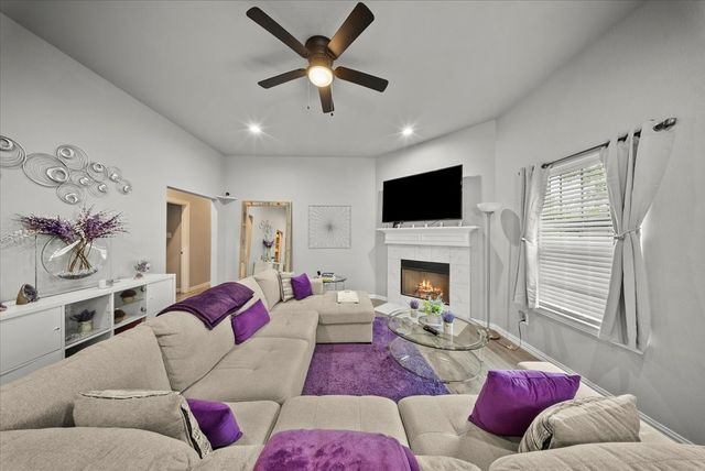 5312 Black Hawk Street, Dallas, TX 75212