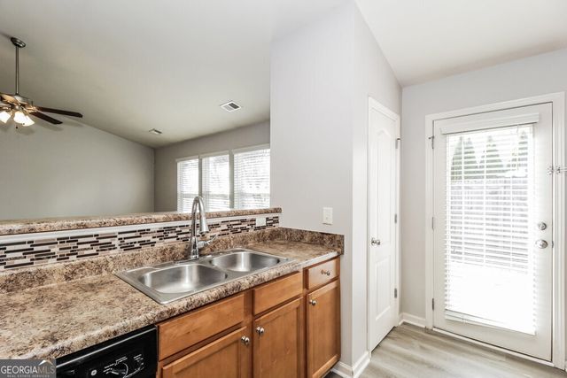 162 High Point Way, Hiram, GA 30141