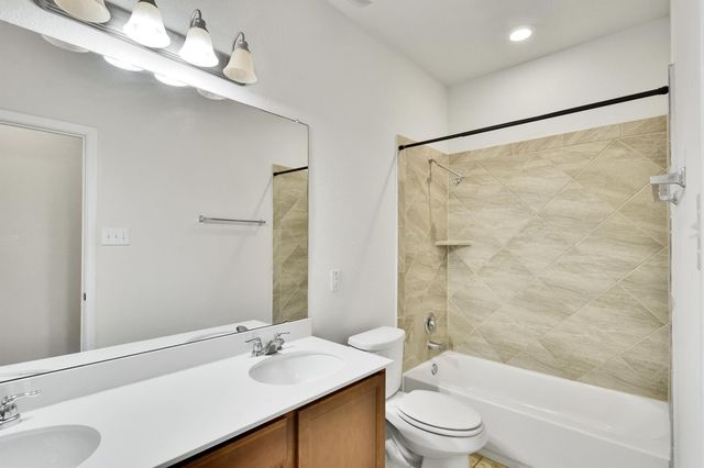 8084 Gato LN, Round Rock, TX 78665