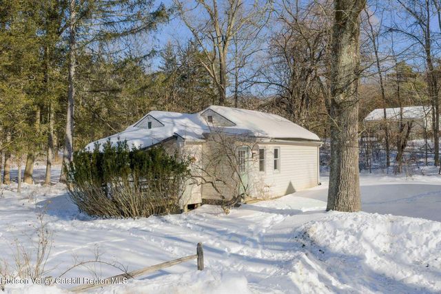 45 Shivertown Road, New Paltz, NY 12561