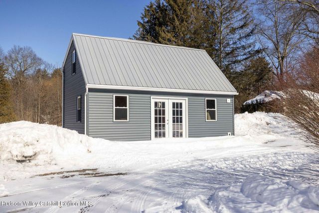 45 Shivertown Road, New Paltz, NY 12561