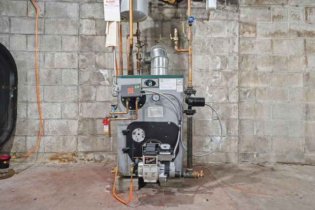 58 Colburn Rd, Charlton, MA 01507