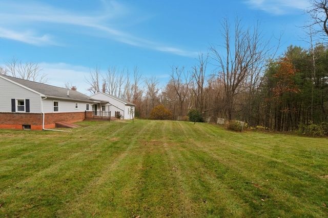 58 Colburn Rd, Charlton, MA 01507