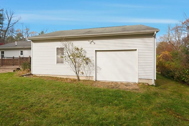 58 Colburn Rd, Charlton, MA 01507