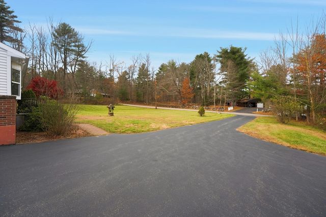 58 Colburn Rd, Charlton, MA 01507