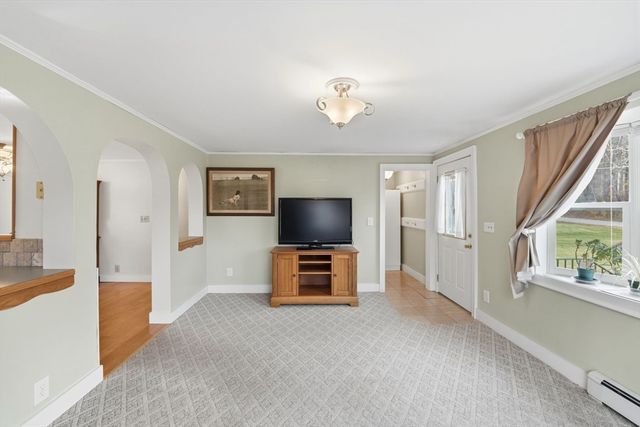 58 Colburn Rd, Charlton, MA 01507