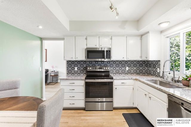 2321 N 127 Circle, Omaha, NE 68164