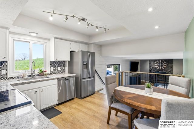 2321 N 127 Circle, Omaha, NE 68164