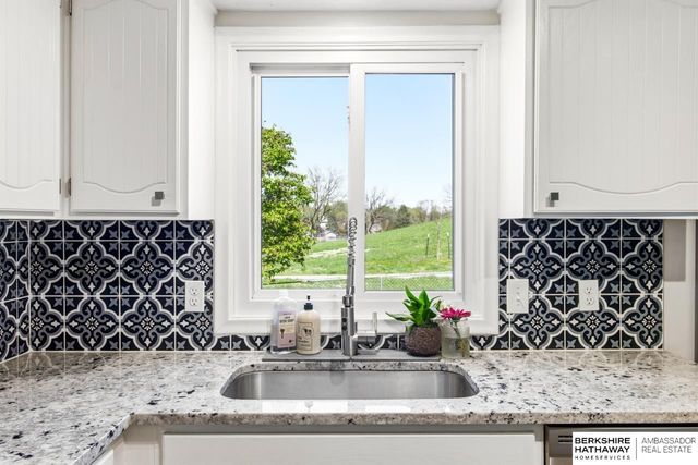 2321 N 127 Circle, Omaha, NE 68164