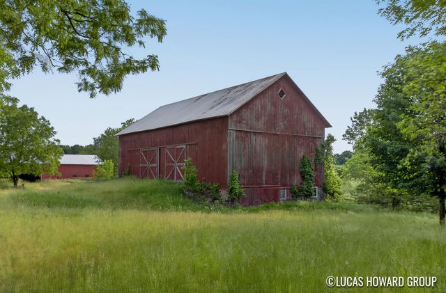 2221 W 68th Street, Newaygo, MI 49337