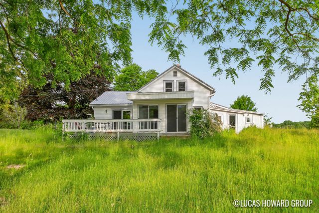 2221 W 68th Street, Newaygo, MI 49337