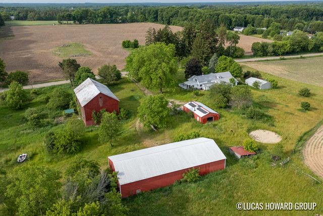 2221 W 68th Street, Newaygo, MI 49337